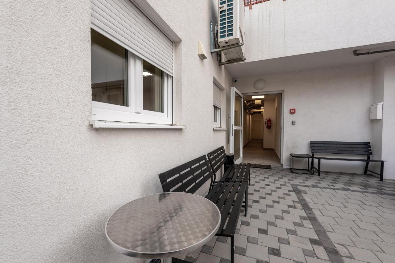 Hostel Elli Сплит Екстериор снимка
